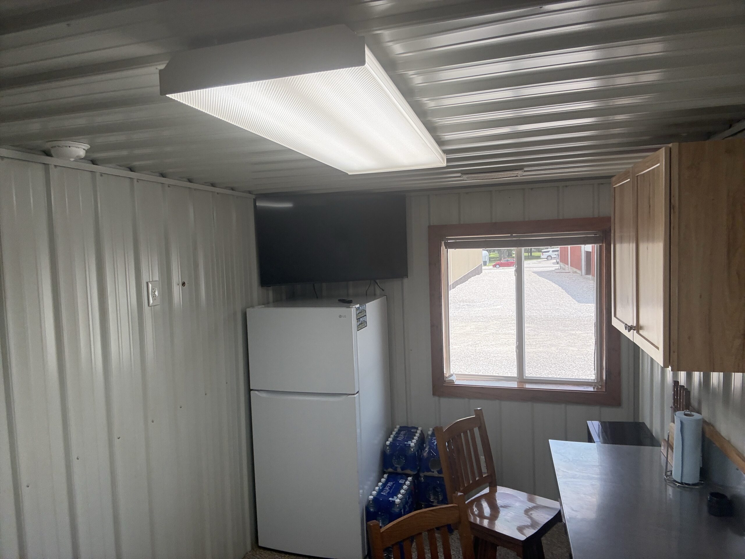 Air conditioned break room at ross trucking school Paris Missouri